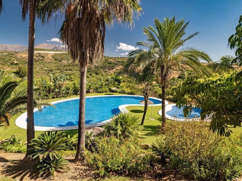 Penthouse Majestic Costa Golf Casares Apartment Ngoại thất bức ảnh